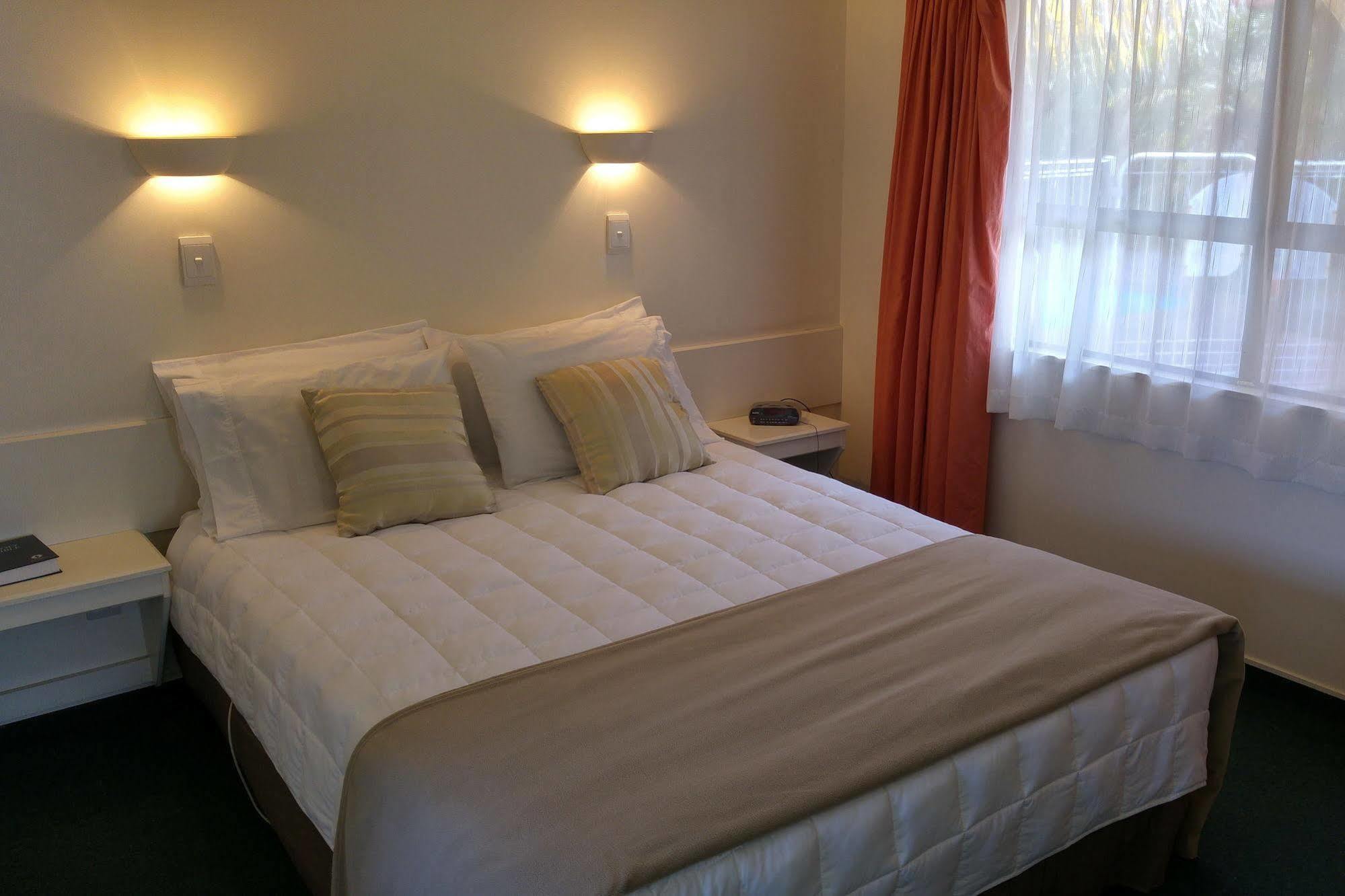 Hobson'S Choice Motel Dargaville Esterno foto