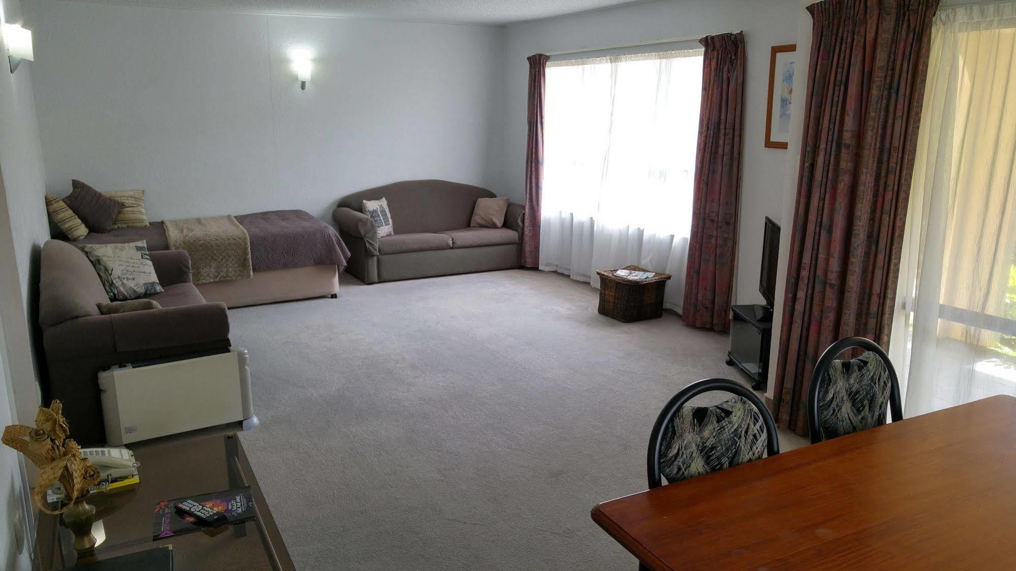 Hobson'S Choice Motel Dargaville Esterno foto