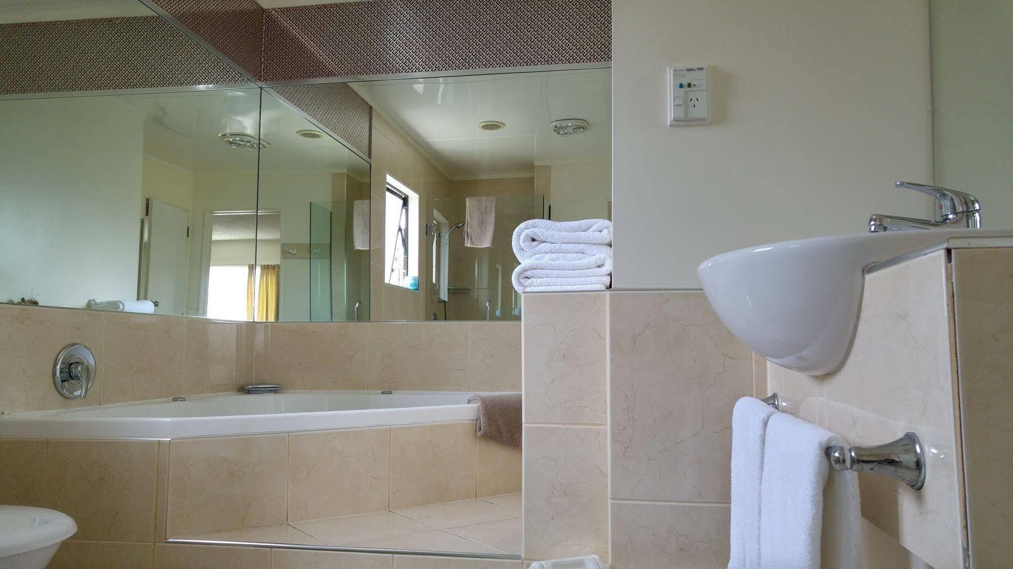 Hobson'S Choice Motel Dargaville Esterno foto
